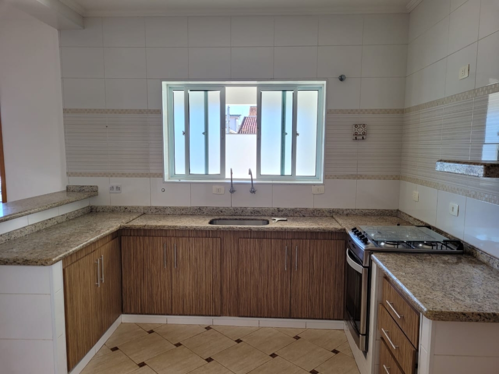 OCASIÃO, CASA NO BAIRRO STELLA